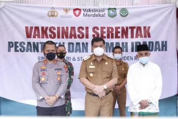 Bupati Musa Ahmad Laporkan Vaksinasi di Lamteng Sampai Kepelosok Desa  ke Presiden Jokowi